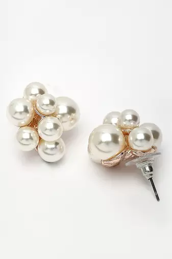 Women's gold pearl gold-plated circular studs earring