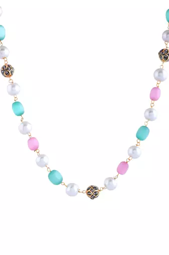 Multi pearl necklace