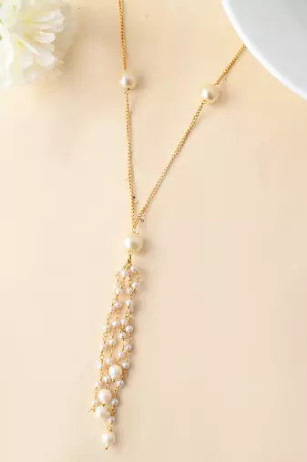 Hanging pearl chain necklace