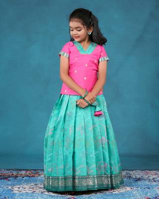 Ramar green chanderi floral pattu pavadai 4
