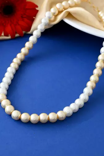 Pearl necklace