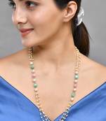 Pearl beads necklace