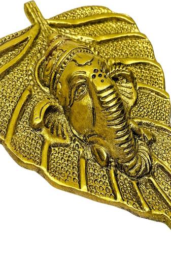 Voidrop beautiful gold plated leaf ganesh face wall hanging