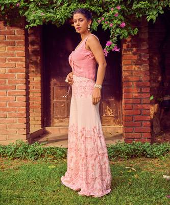 Pink print crepe crop top with pants 2