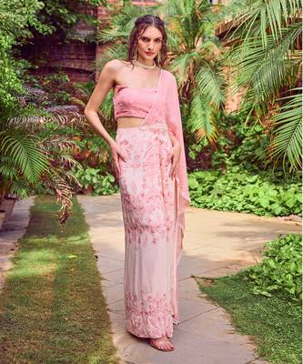 Pink print crepe saree 2