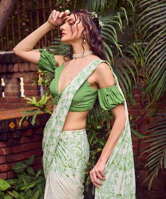 Green print crepe saree 3