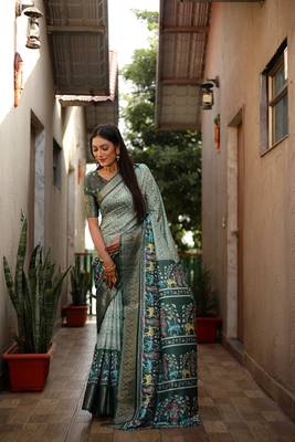 Pista dola silk blend Woven border saree with digital kalamkari and bandhej print 3
