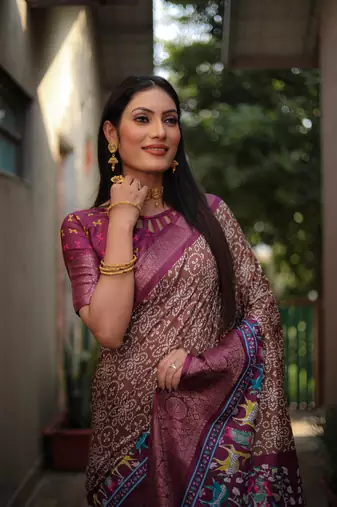 Brown dola silk blend Woven border saree with digital kalamkari and bandhej print
