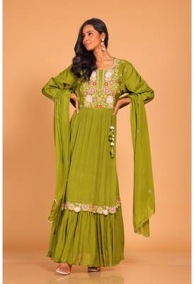 Green long gown with dupatta hand embroidery 3