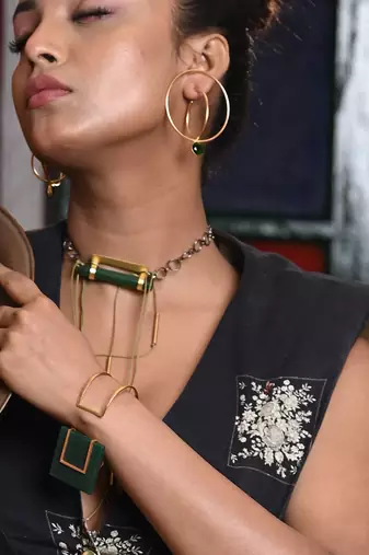 Green and gold sleek chic minimalist choker
