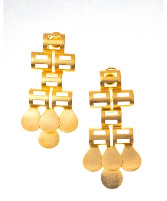 Gold nature's whispers earrings 4
