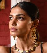 Gold and black meshed neckpiece