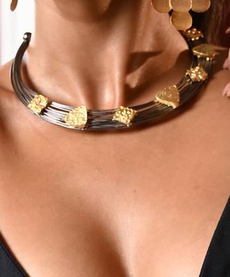 Gold and black meshed neckpiece 2