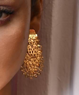 Gold regal earring 2