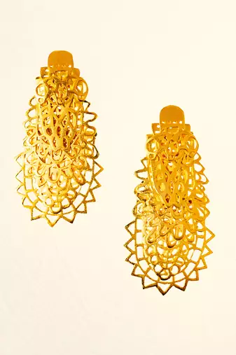 Gold regal earring