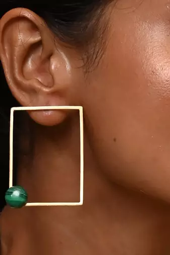 Gold and green aspiring malachite earring
