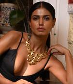 Gold and black streaming neckpiece