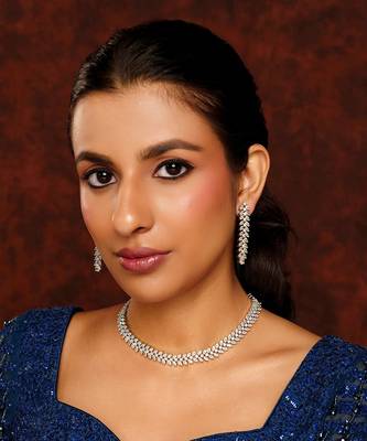 White diamond necklace set 1
