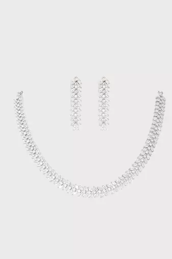 White diamond necklace set
