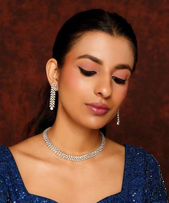 White diamond necklace set 3
