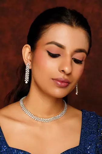White diamond necklace set