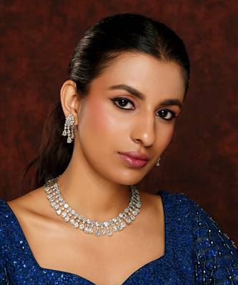 White diamond necklace set 1