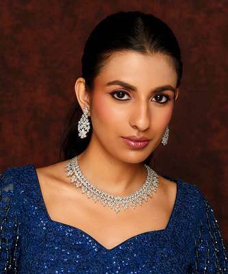 White diamond necklace set 1