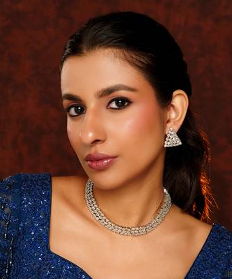 White diamond necklace set 1
