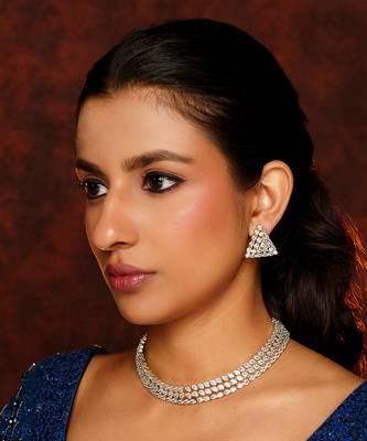 White diamond necklace set 3