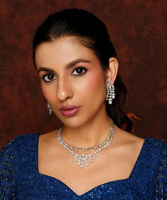 White diamond necklace set 1