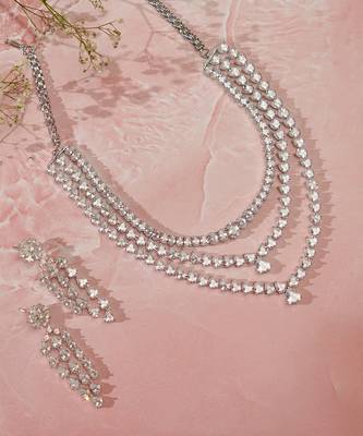 White contemporary necklace set 2