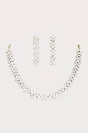 White contemporary necklace set