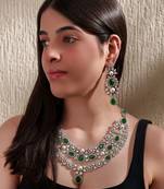 Green contemporary necklace set