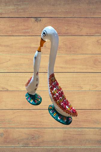 Set of 2 metal white swan decor