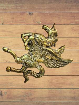 Elegant brass horse wall hanging 1