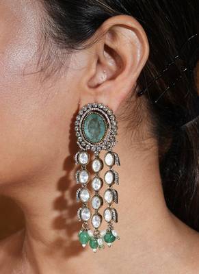 Mint green stone kundan layer choker necklace set with maang tikka 2