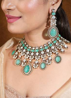 Bridal choker with mint green stones and kundan 1