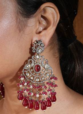Long maharani haar with light pink beaded mala and statement pendant 2