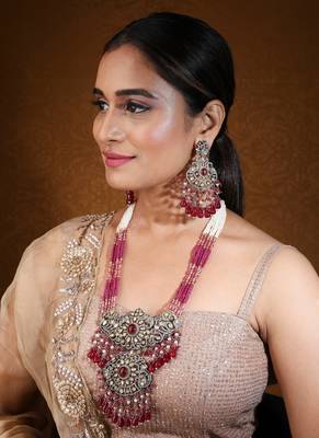 Long maharani haar with light pink beaded mala and statement pendant 1