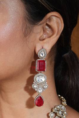 Layered necklace with american stones and red stones 4