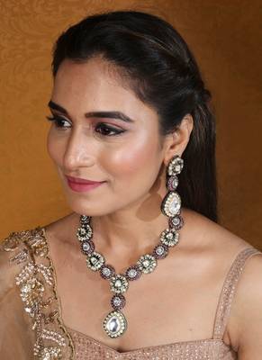 Jaipur jadau work necklace set with kundan stones 3