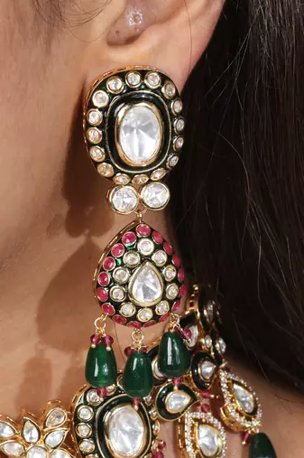 Kundan stones choker with jaipur jadau work