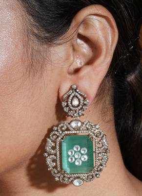 Long maharani haar with mint green beads and statement pendant 2