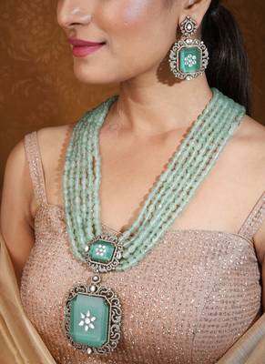 Long maharani haar with mint green beads and statement pendant 1