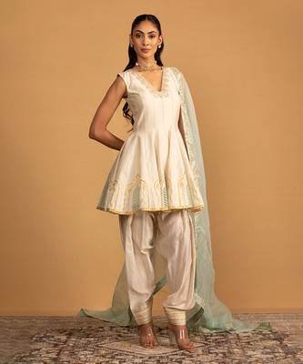 Offwhite kurta set 1