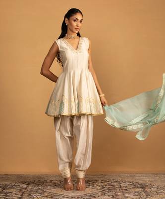 Offwhite kurta set 3