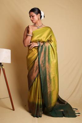 Elegant Yellow Saree with Green Zari Border and blouse 3