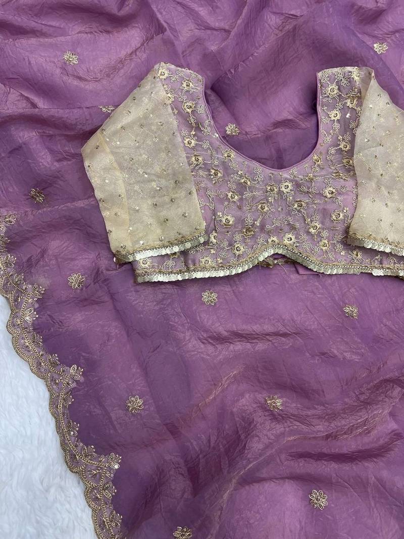 Primium Glass Barsahana Gold Chifon Crush Silk Saree With Stitched Blouse (42 Size)