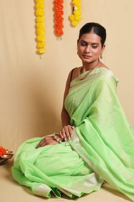 Classic Green Cotton Saree with Matching Blouse 3