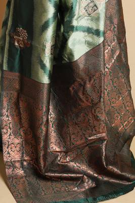 Verdant Temple Motif Cotton Saree with Blouse 3